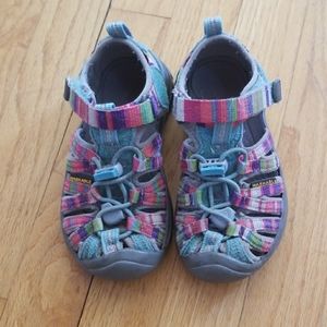 Keen Shoes size 10
